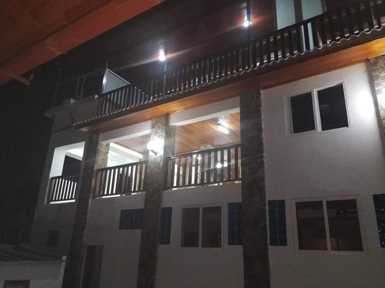 Domus Guesthouse Santana Exterior foto